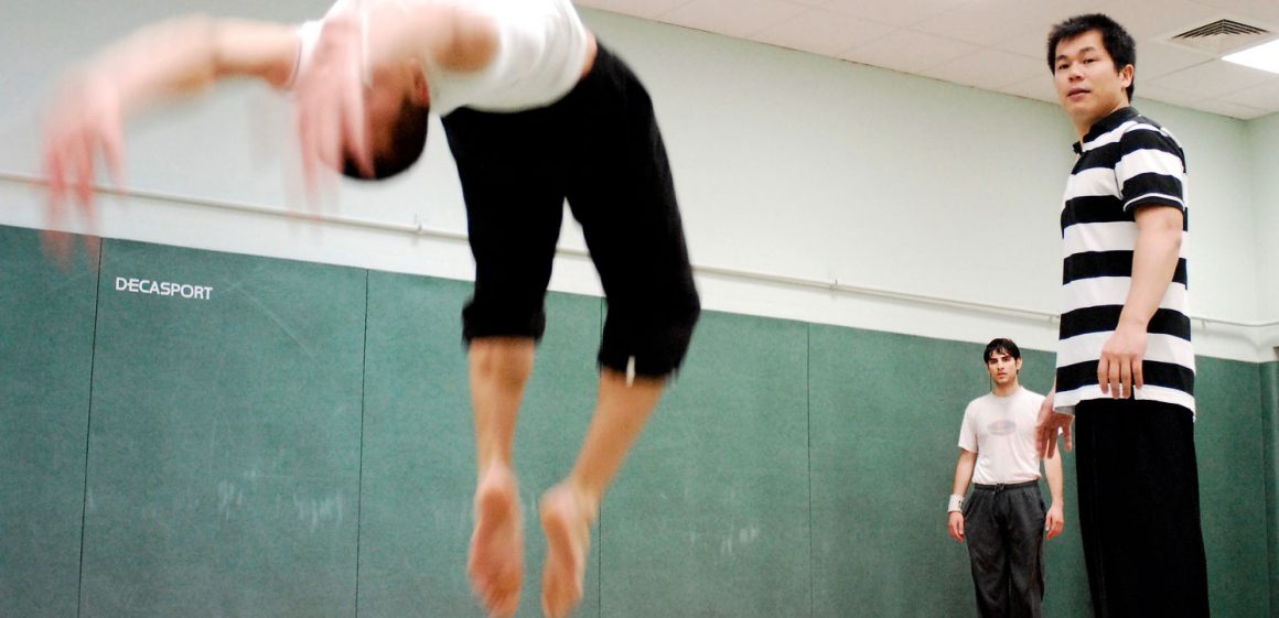 Yung BIAU LIN - pendant un cours d'acrobatie