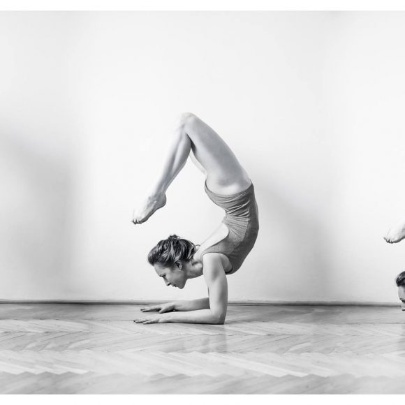 Workshop d’équilibres et acroyoga avec Maria Witecka